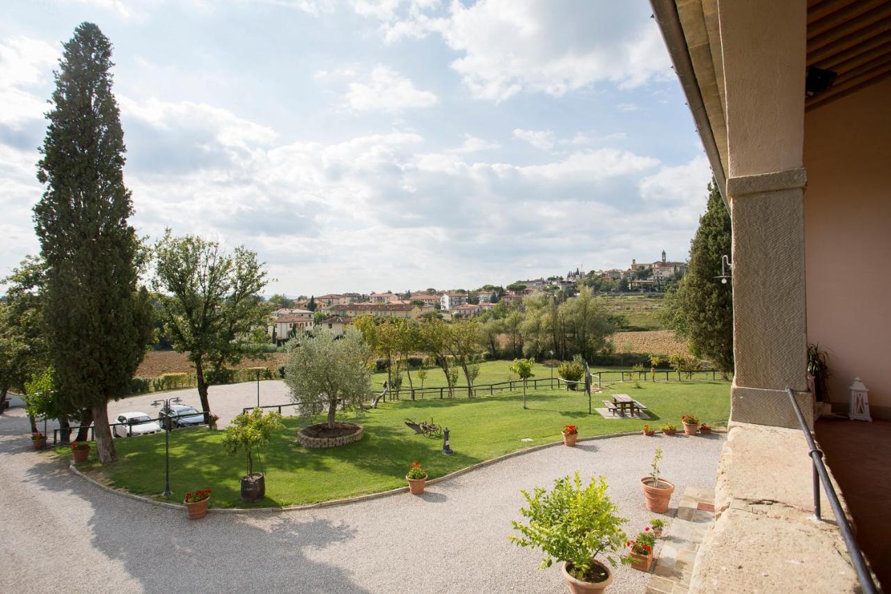 Podere San Pietro Resort Кастильон-Фибокки Экстерьер фото