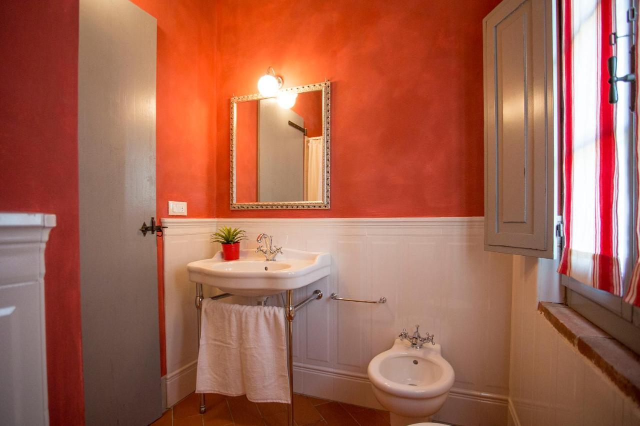 Podere San Pietro Resort Кастильон-Фибокки Экстерьер фото